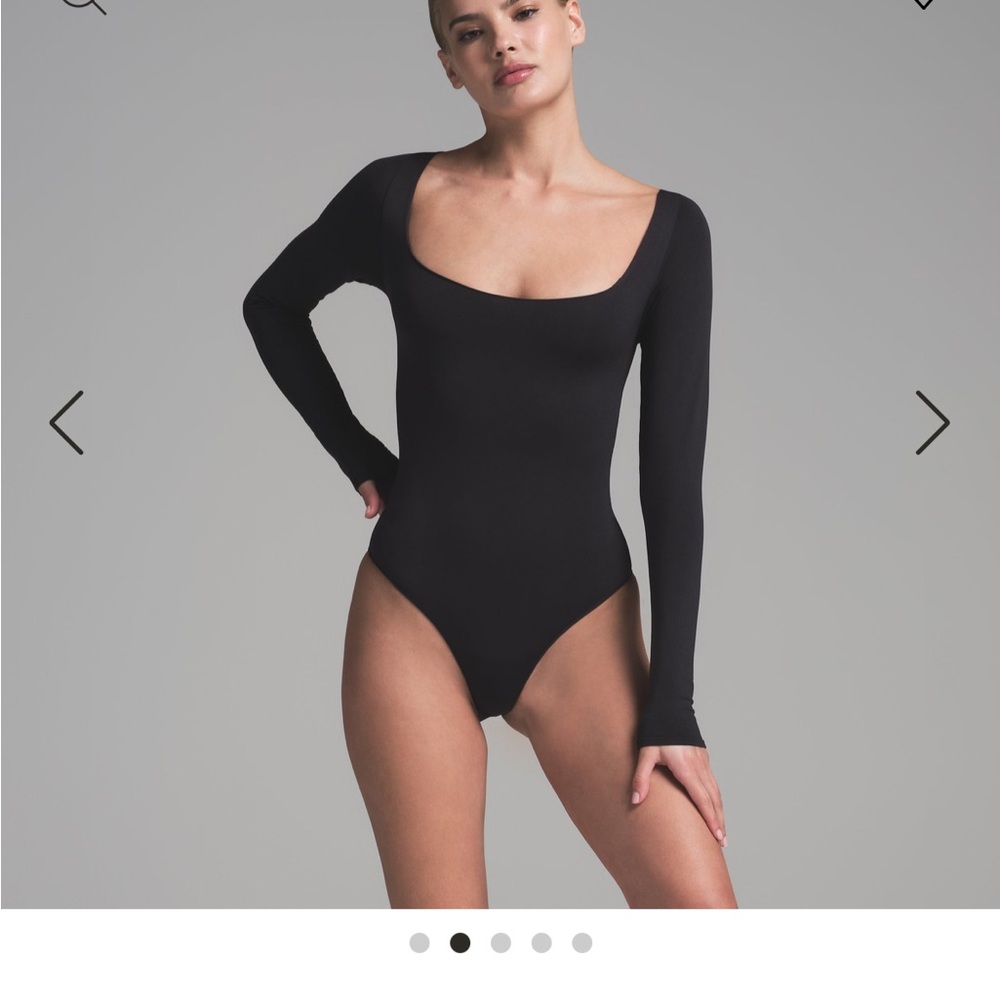 SKIMS Long Sleeve Scoop Neck Black Bodysuit